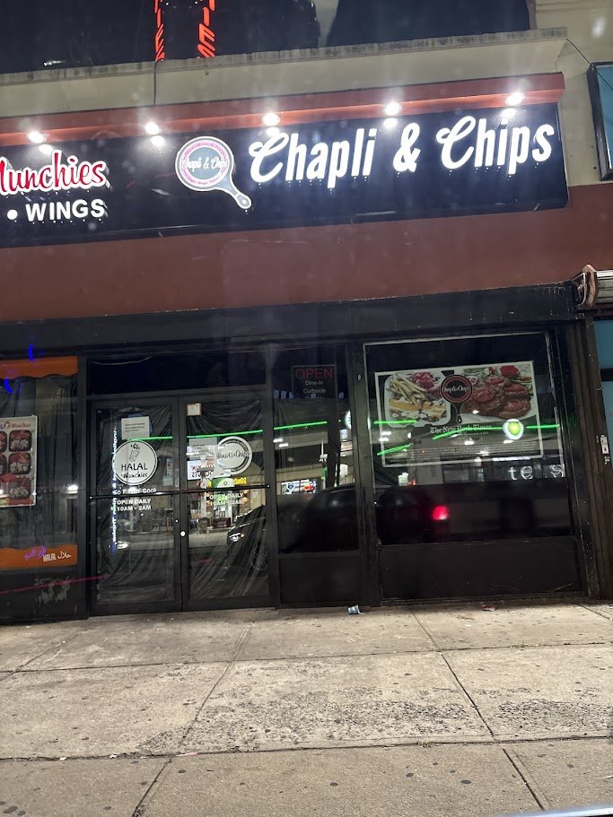 Halal restaurant serving chapli wraps and platters